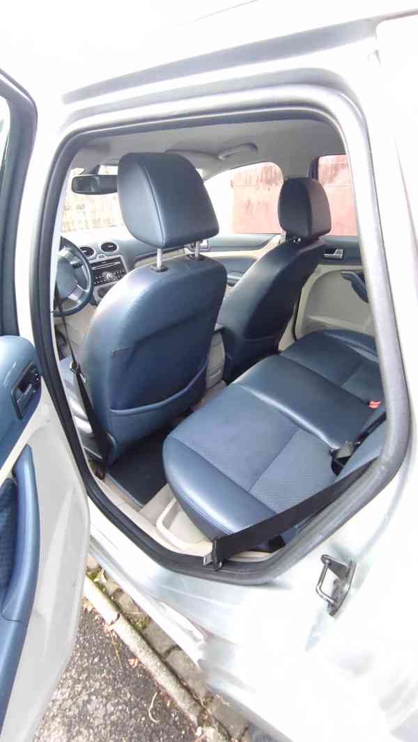Ford Focus  - foto 11