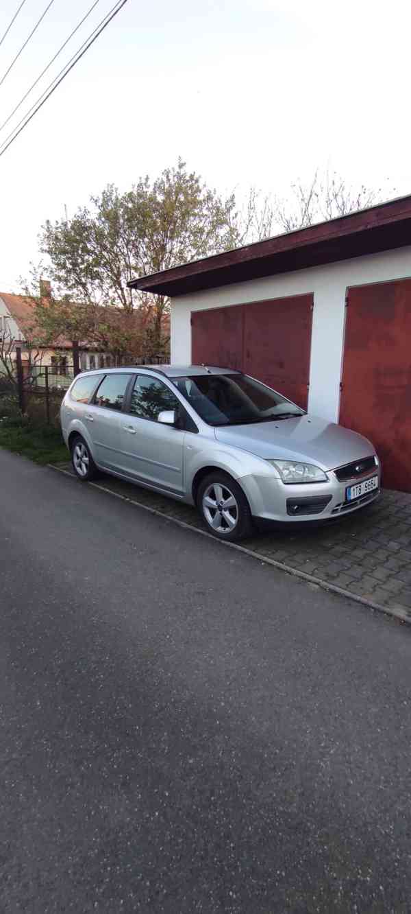 Ford Focus  - foto 4
