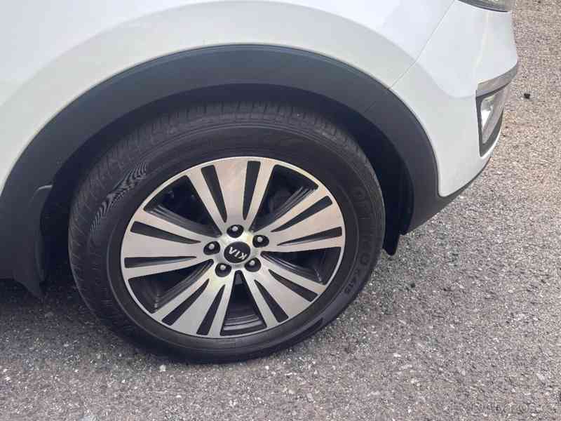 Kia Sportage 2,0 135kW, 4x4, v provozu 2/16 - foto 11