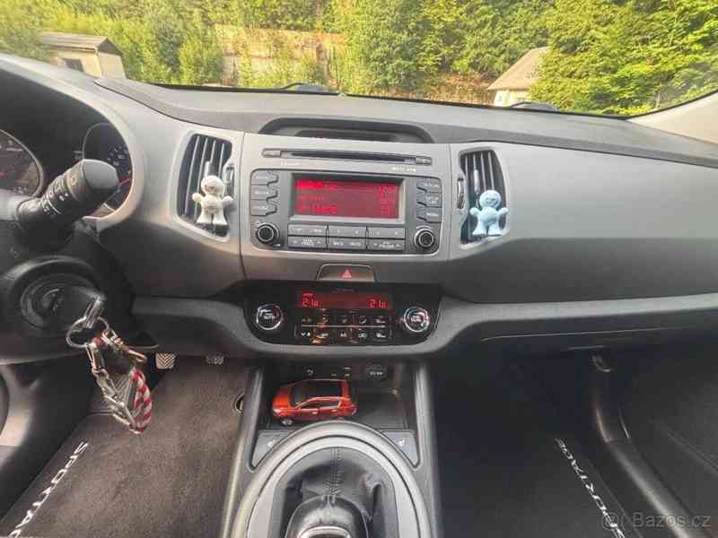 Kia Sportage 2,0 135kW, 4x4, v provozu 2/16 - foto 8