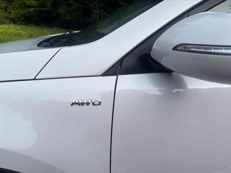 Kia Sportage 2,0 135kW, 4x4, v provozu 2/16 - foto 12