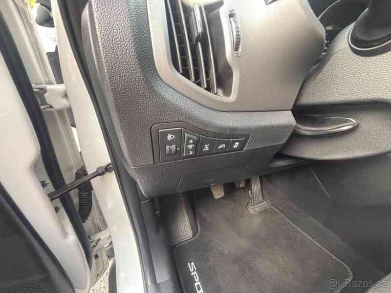 Kia Sportage 2,0 135kW, 4x4, v provozu 2/16 - foto 14