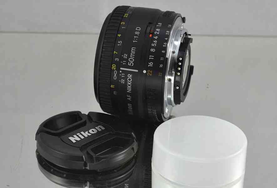 Nikon AF 50mm 1:1.8 D **Full-frame*Pevný - foto 3