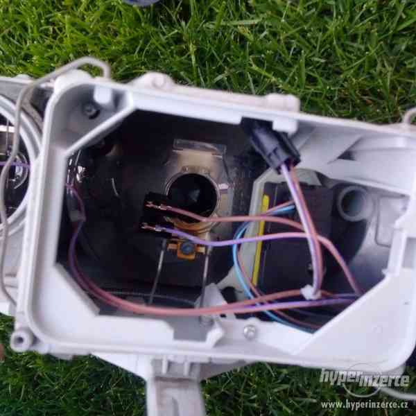 Predni svetlo Skoda Octavia 2 II prave pravy - foto 7