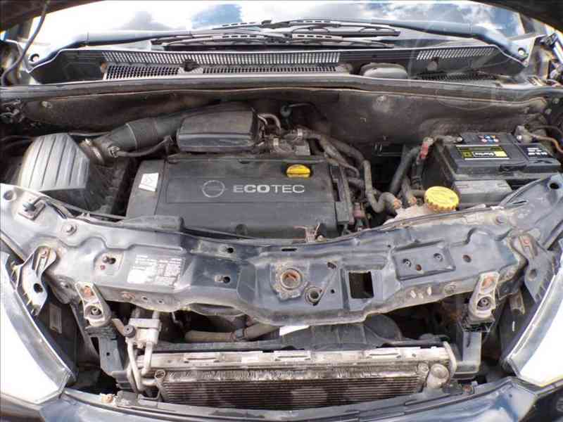 Opel Meriva 1,6 16V - foto 13