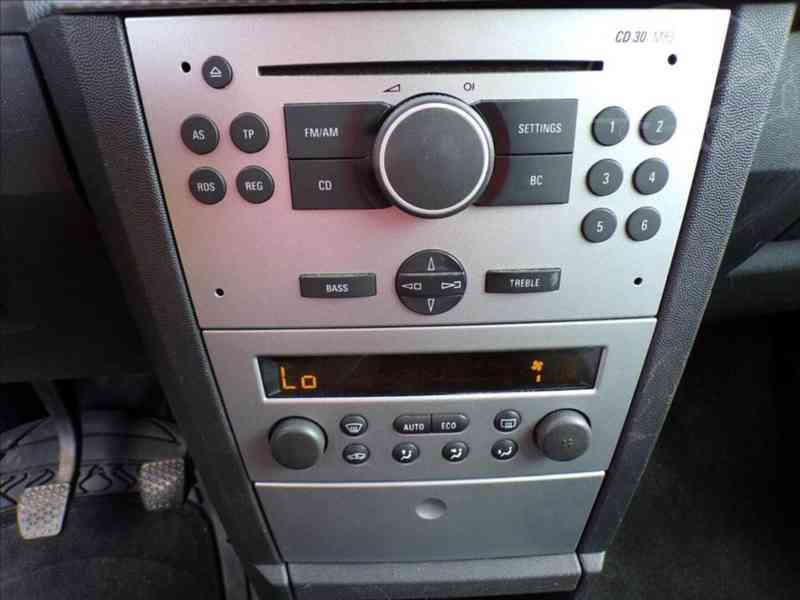 Opel Meriva 1,6 16V - foto 7