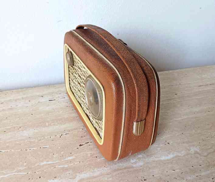 První československé tranzistorové rádio T58/T2800 - foto 2