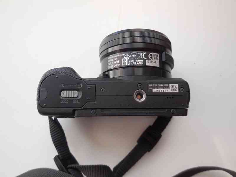 Sony Alpha A5100 + 16-50 mm černý a příslušenství - foto 5
