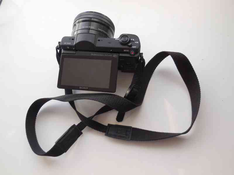 Sony Alpha A5100 + 16-50 mm černý a příslušenství - foto 4