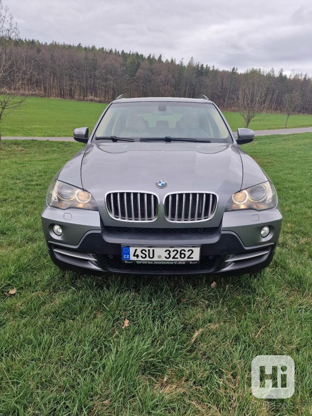BMW X5 E70  - foto 1