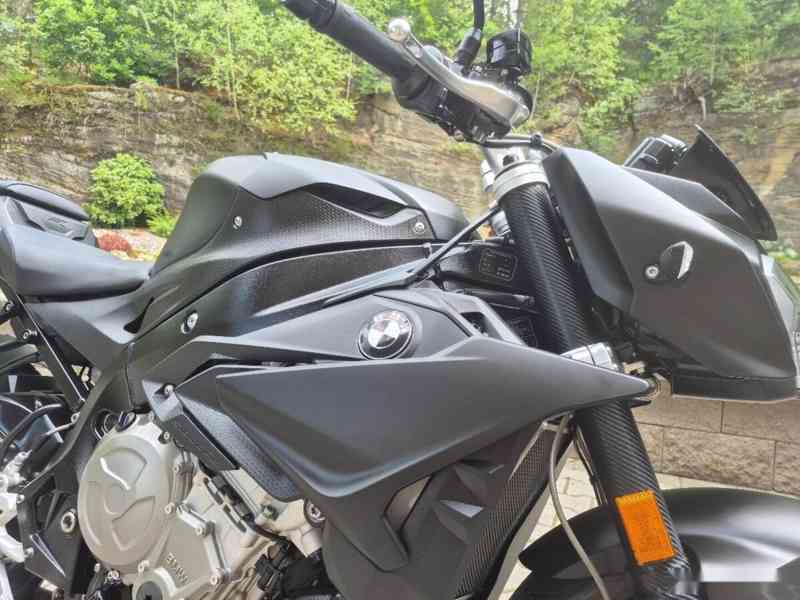 BMW S 1000 R - TOP STAV + VÝBAVA, AKRAPOVIČ 215.000,- Kč - foto 15
