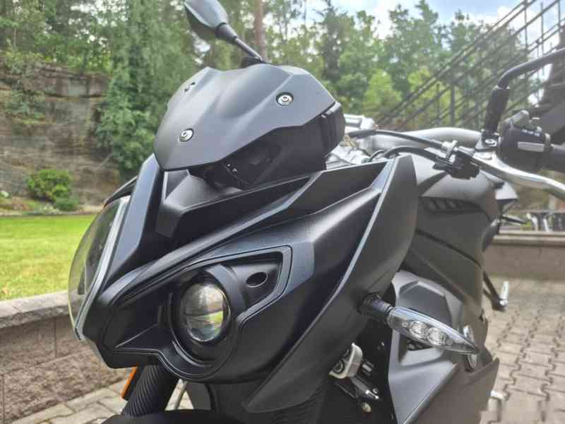 BMW S 1000 R - TOP STAV + VÝBAVA, AKRAPOVIČ 215.000,- Kč - foto 11