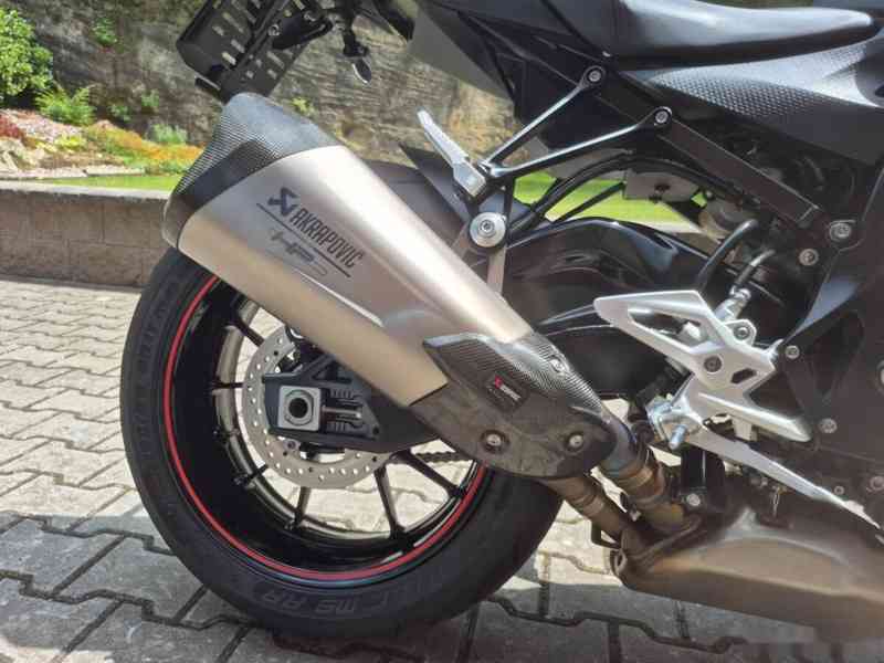 BMW S 1000 R - TOP STAV + VÝBAVA, AKRAPOVIČ 215.000,- Kč - foto 17