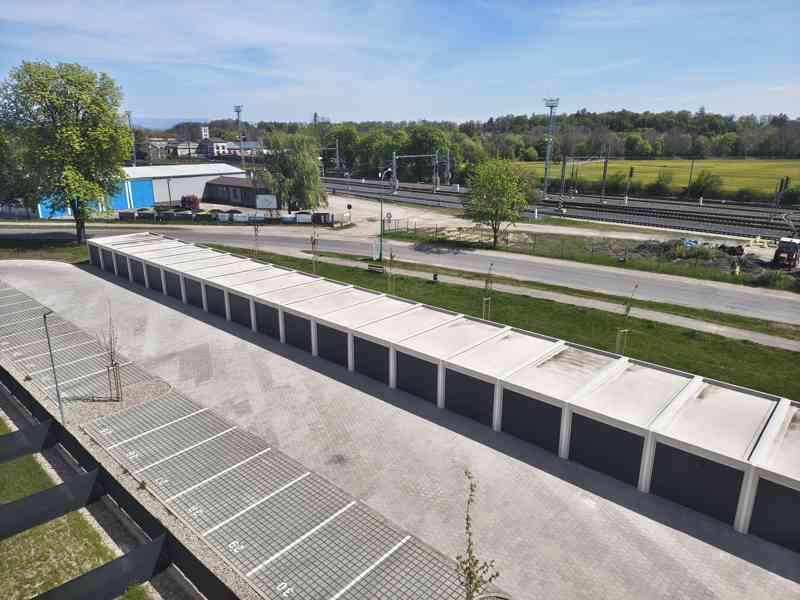 Jaroměř - prodej garáže - foto 5