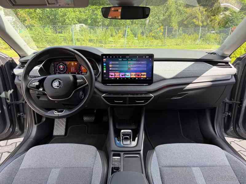 Škoda Octavia 1,5   e-TSI MHEW 110kW Top Selection - foto 17