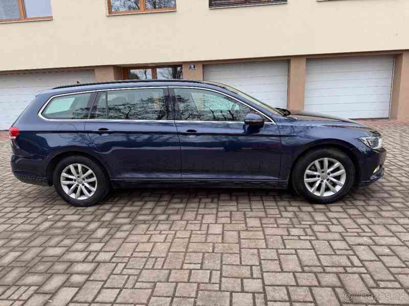 Volkswagen Passat 1,6 - foto 6