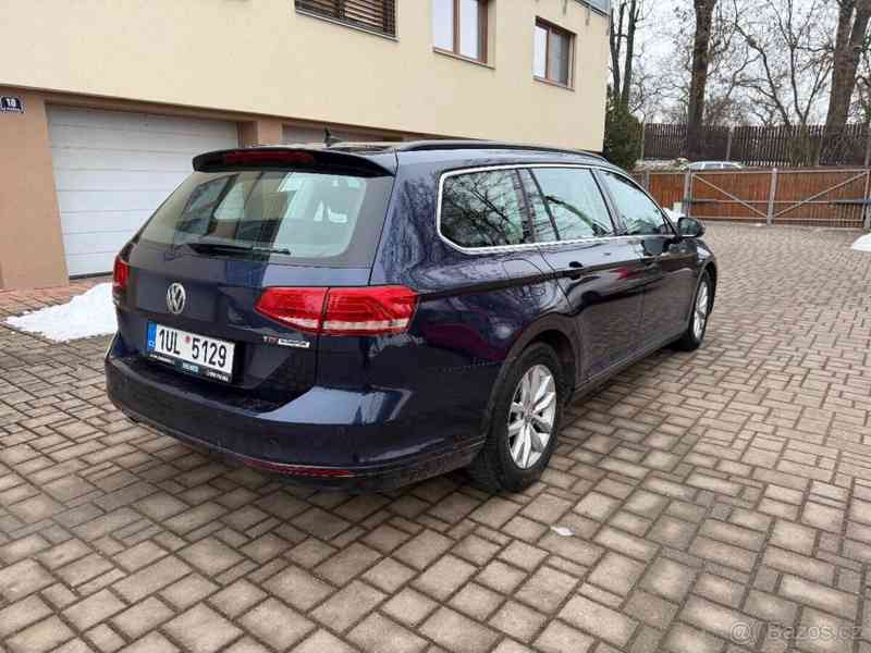 Volkswagen Passat 1,6 - foto 5