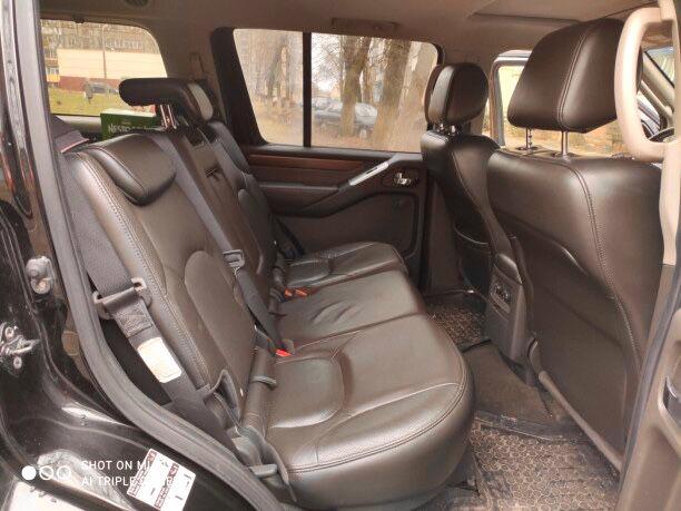 Nissan Pathfinder 2.5 dCi 4x4 PLATINUM 140kw - foto 15