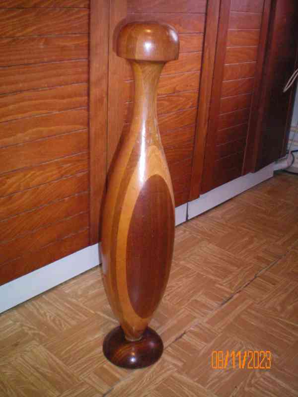 Dřevěná dekorační váza - foto 1
