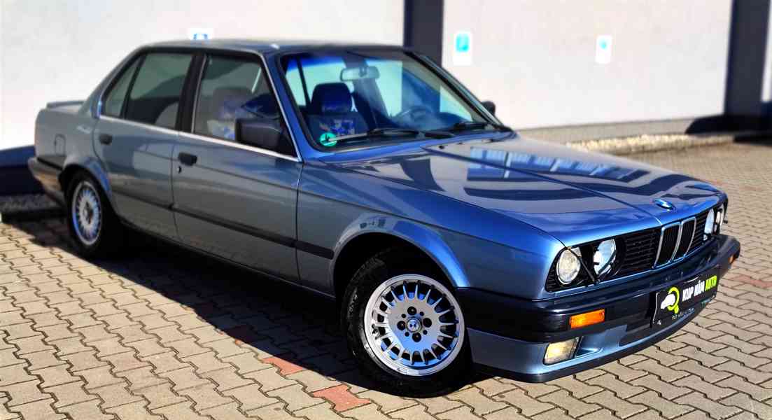 BMW E30 318i 83KW, 1989, SEDAN, MTECH, WEBASTO, ŠÍBR,VETERAN - foto 3