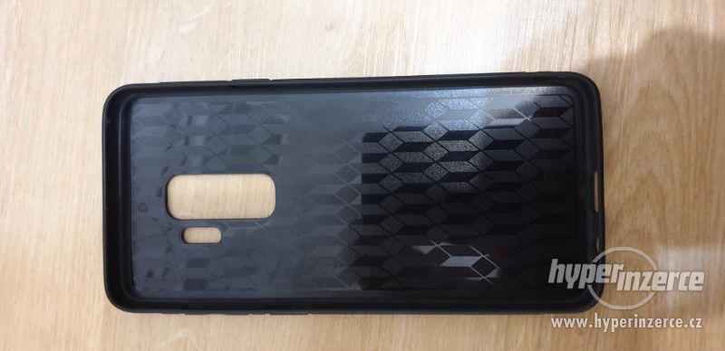 Pevný kryt Samsung S9+ černý lesk - foto 2