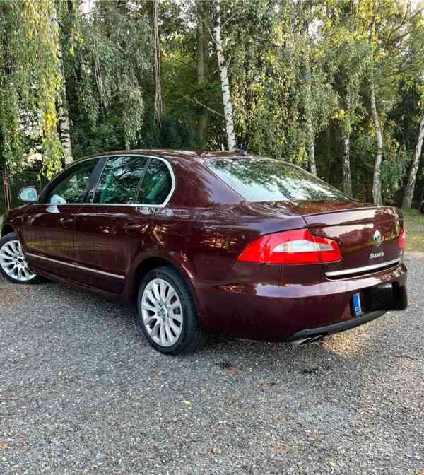 Škoda Superb 2,0   Škoda Superb 2 - foto 11