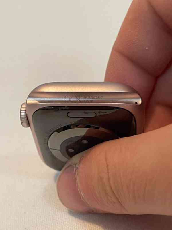 Apple Watch Series 9 GPS provedení 41 mm s růžovým řemínkem - foto 4