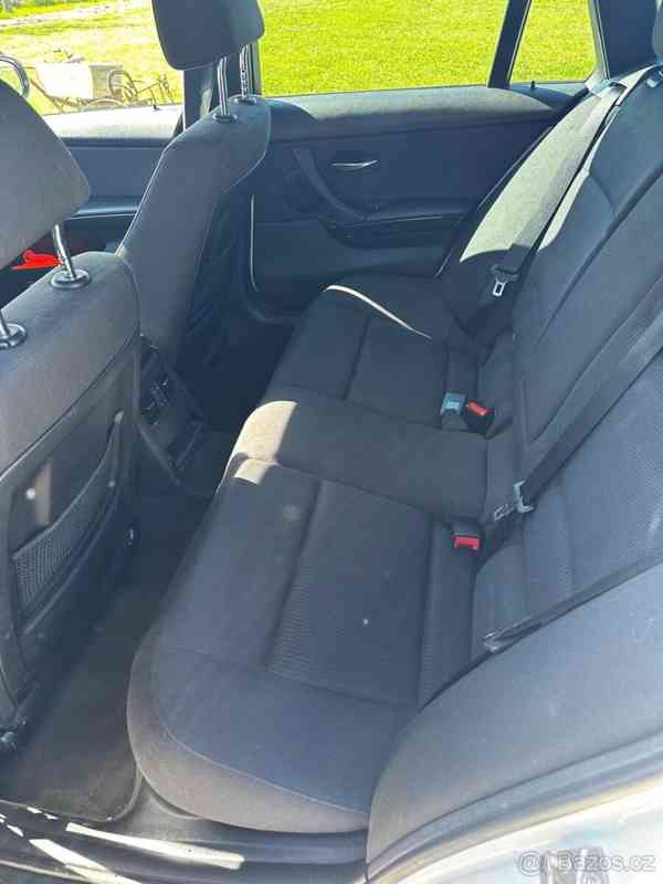 BMW Řada 3 3,0   330d LCI 180kW e91 manuál - foto 12