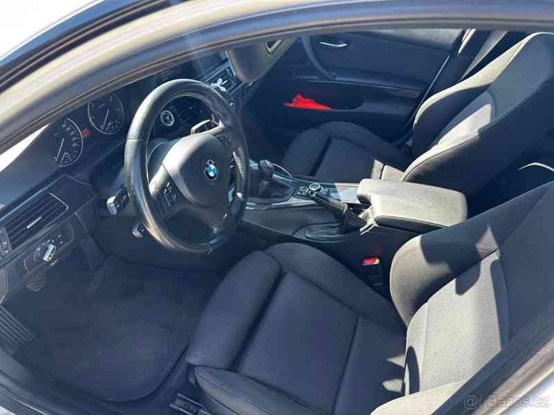 BMW Řada 3 3,0   330d LCI 180kW e91 manuál - foto 11