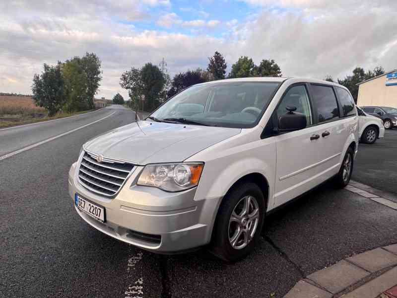 Chrysler Town Country 3,3 V6 LPG Stown Go RT 2008  - foto 2