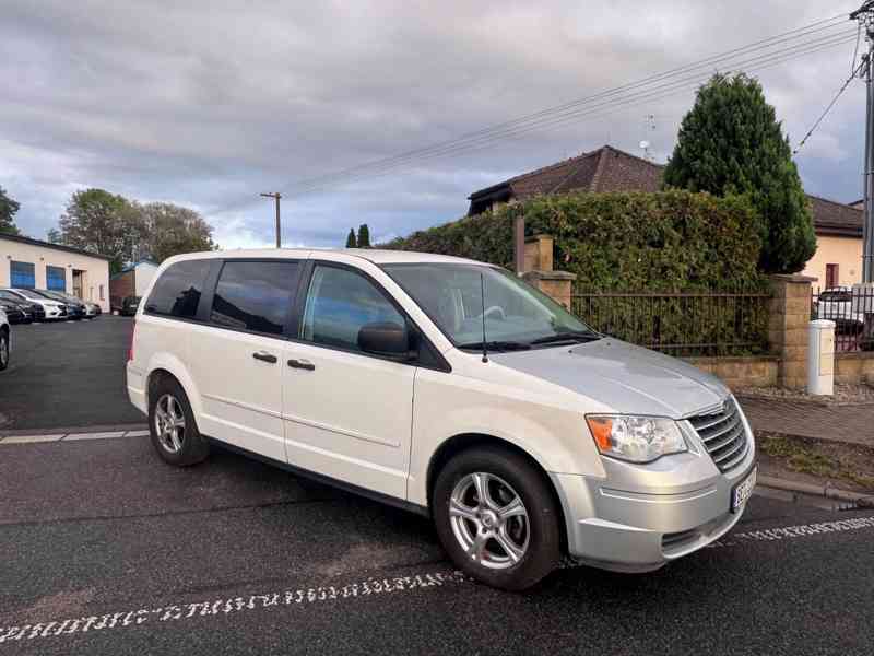 Chrysler Town Country 3,3 V6 LPG Stown Go RT 2008  - foto 1
