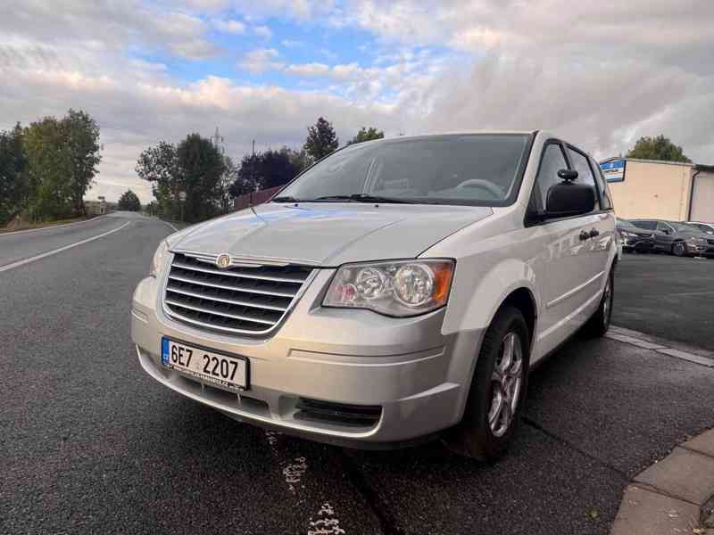 Chrysler Town Country 3,3 V6 LPG Stown Go RT 2008  - foto 7