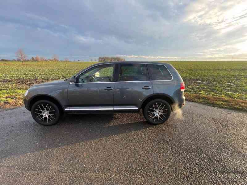 Volkswagen Touareg 2,5   TDI - foto 13