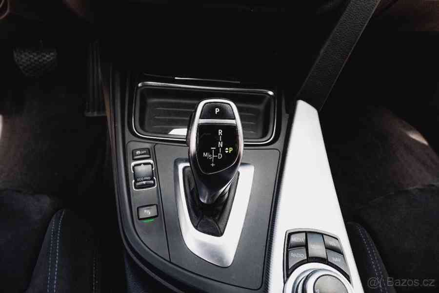 BMW Řada 3 3,0 xDrive 190kW M-packet - foto 12