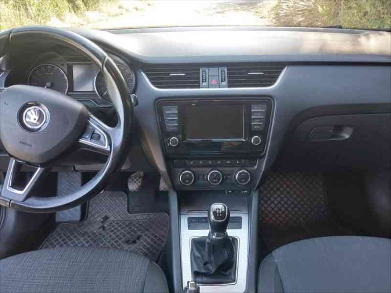 Škoda Octavia 1,6   III TDI 81Kw 2016 - foto 6