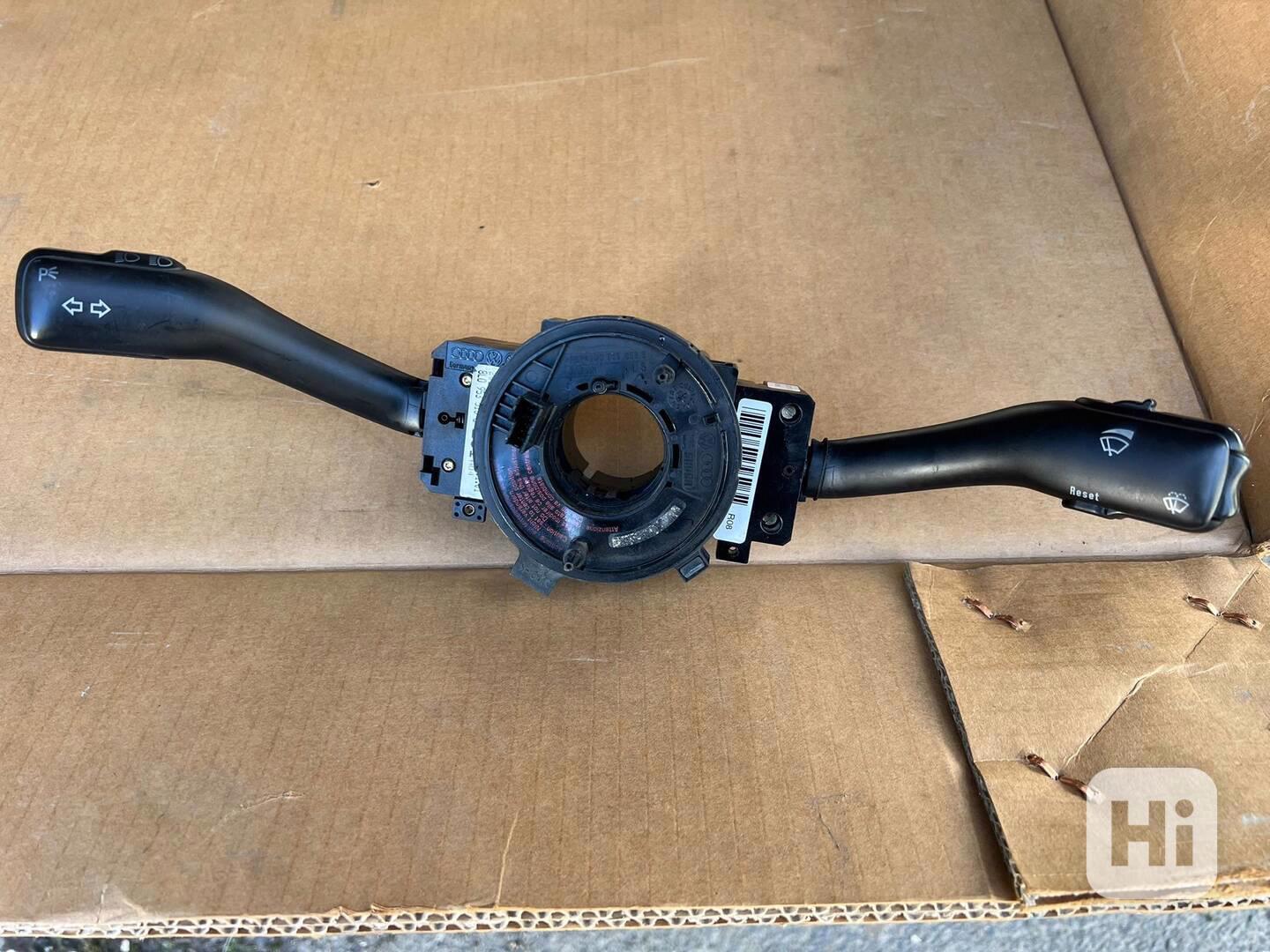 Lukas FABIA OCTAVIA - páčky blinkry/stěrače - foto 1