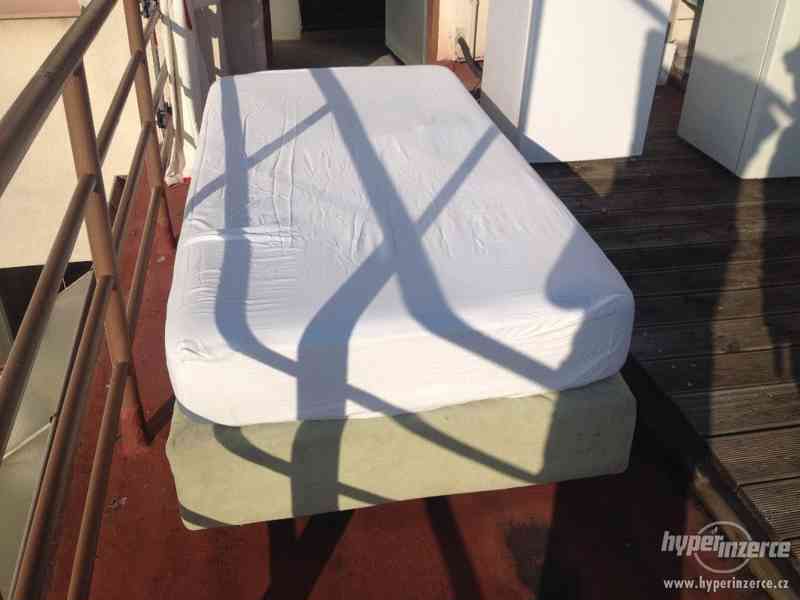 Prodej polstrované postele s matrací 100x200 cm - foto 3