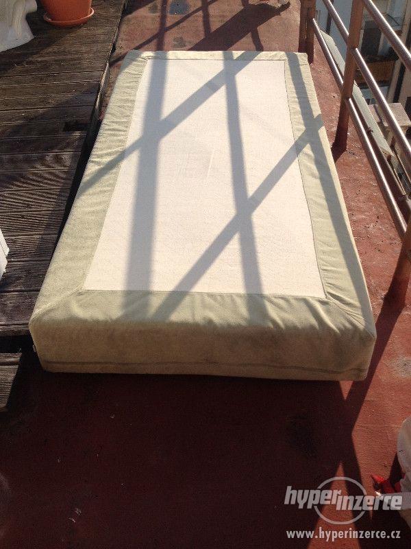 Prodej polstrované postele s matrací 100x200 cm - foto 5