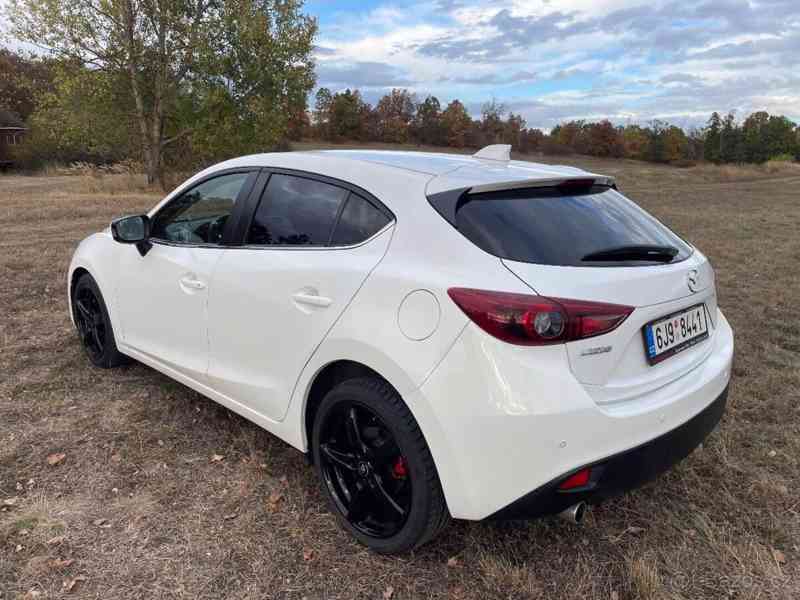 Mazda 3 2,2   Mazda 3, 2.2 Skyactive-D - foto 7