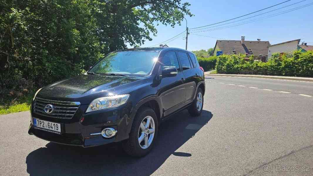 Toyota RAV4 2,2 - foto 3