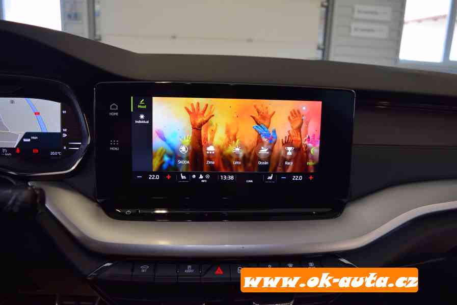 Škoda Octavia 2.0 TDI SPORTLINE DSG RV 2022-DPH  - foto 17