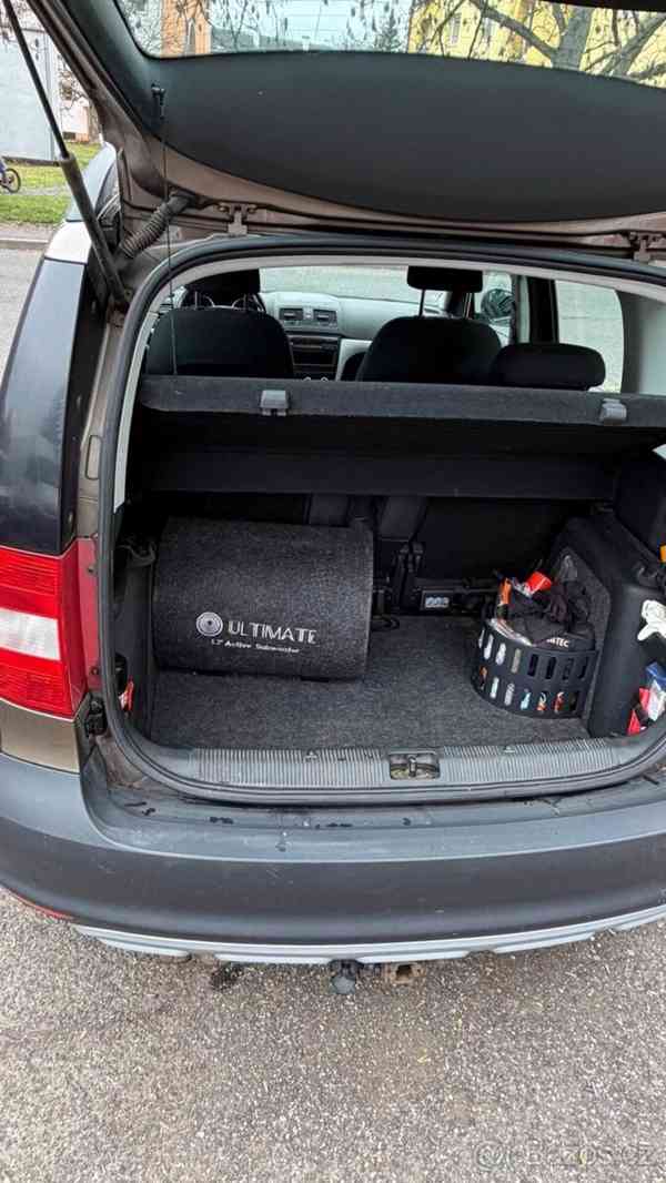 Škoda Yeti 1,2   2010 TSi 77 kW - foto 14