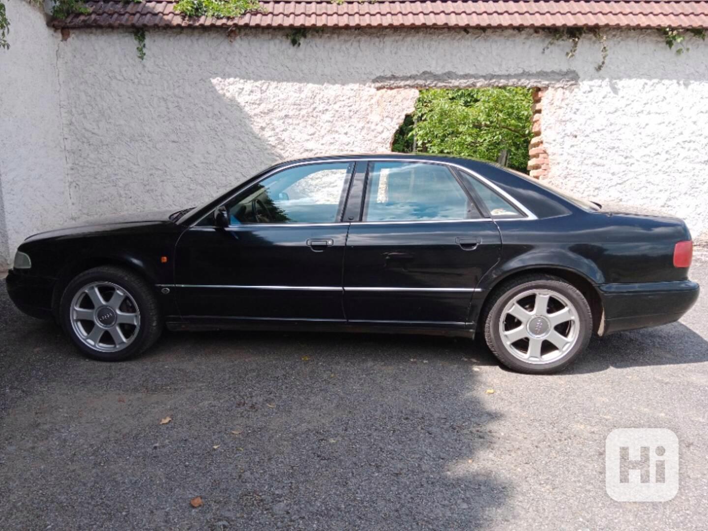 Audi a8 - foto 1