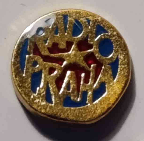 Sběratelský odznak Radio Praha malý kulatý