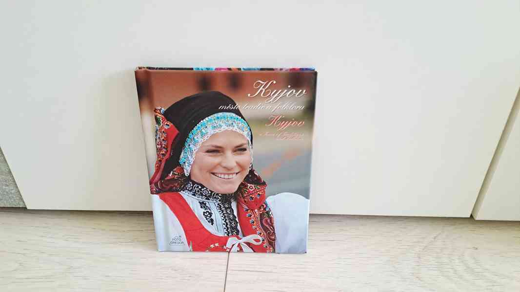 Kniha Kyjov město tradic a folkloru - foto 1