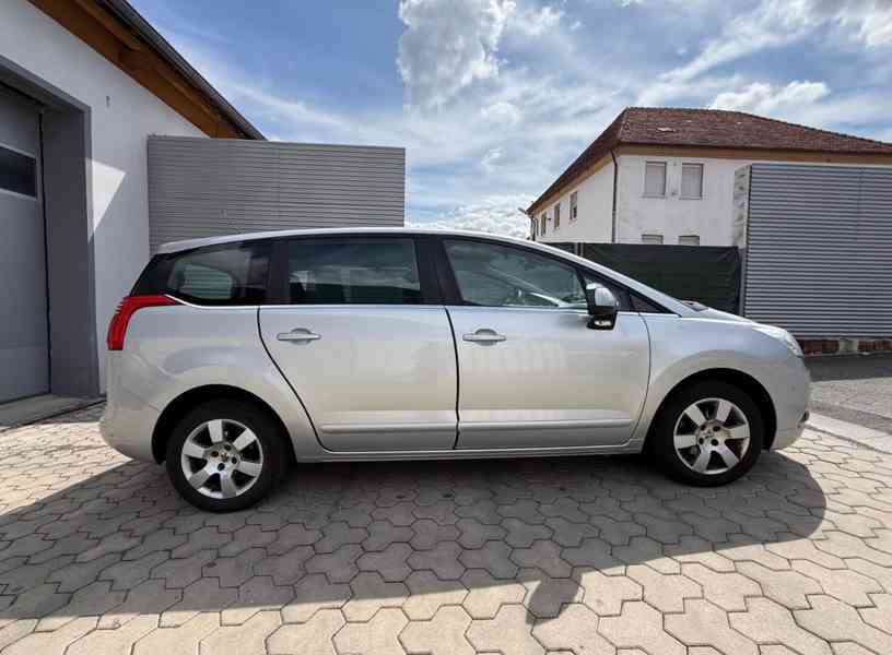 Peugeot 5008 Active 1,6i benzín 88kw - foto 3