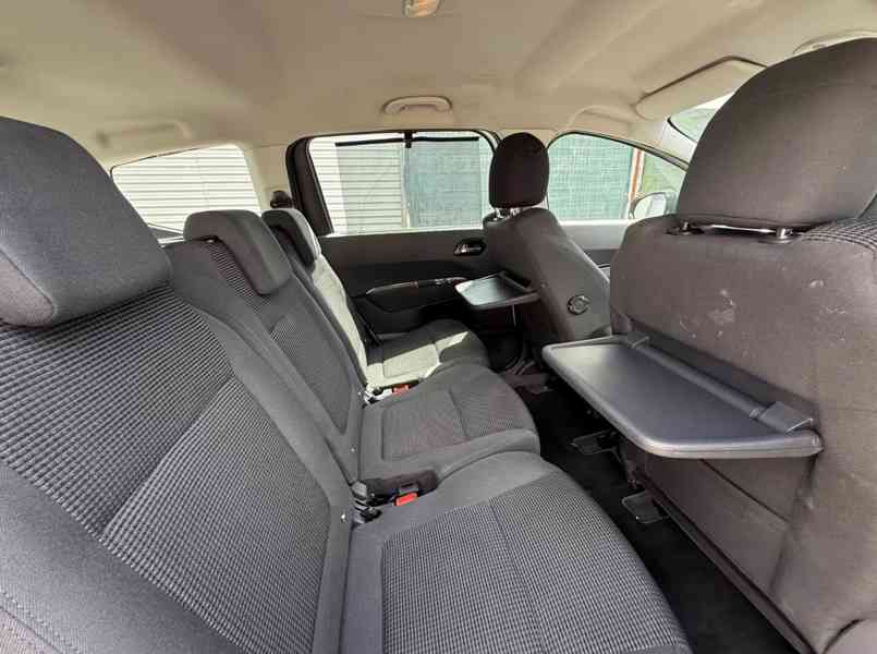 Peugeot 5008 Active 1,6i benzín 88kw - foto 9