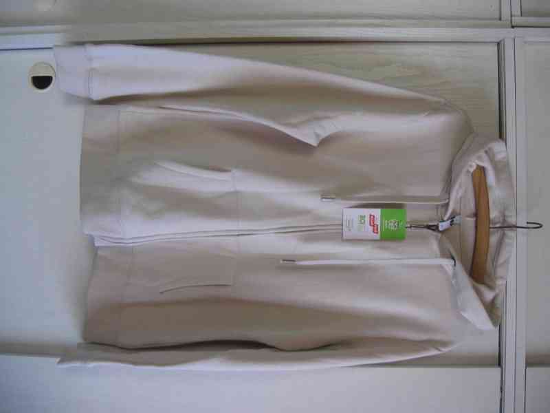 bunda,mikiny,3/4 legíny,vaky,kabelka kufřík,klíčenka - foto 4