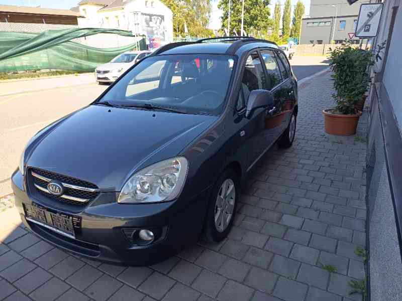 KIA Carens 2,0i16V Family 106kw - foto 10