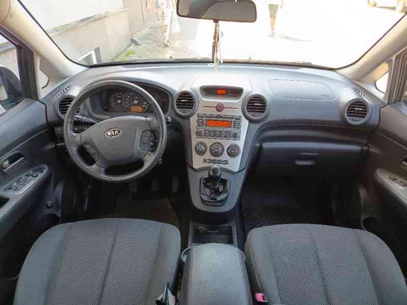 KIA Carens 2,0i16V Family 106kw - foto 12